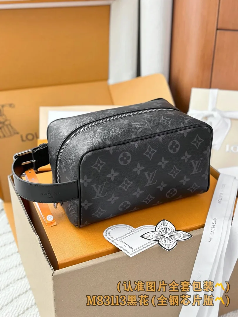 Louis Vuitton Locker Dopp Kit Toiletry Bag — photo 2