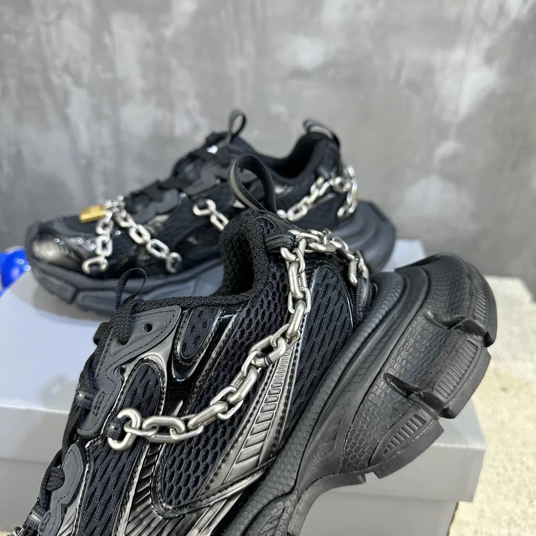 Balenciaga Black White Low-Top Sneakers — Photo 7