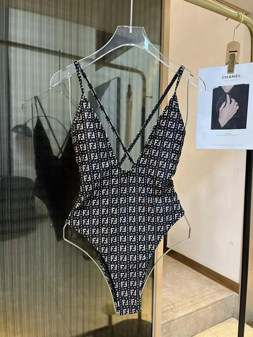 Underwear — Photo 5