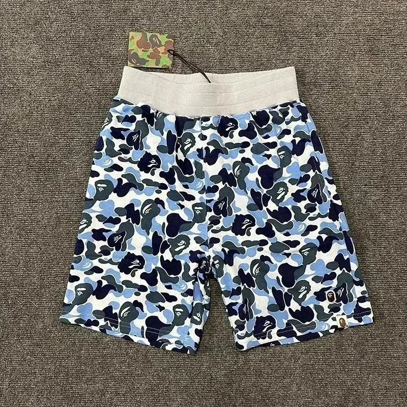 Miu Miu Shorts — Photo 15