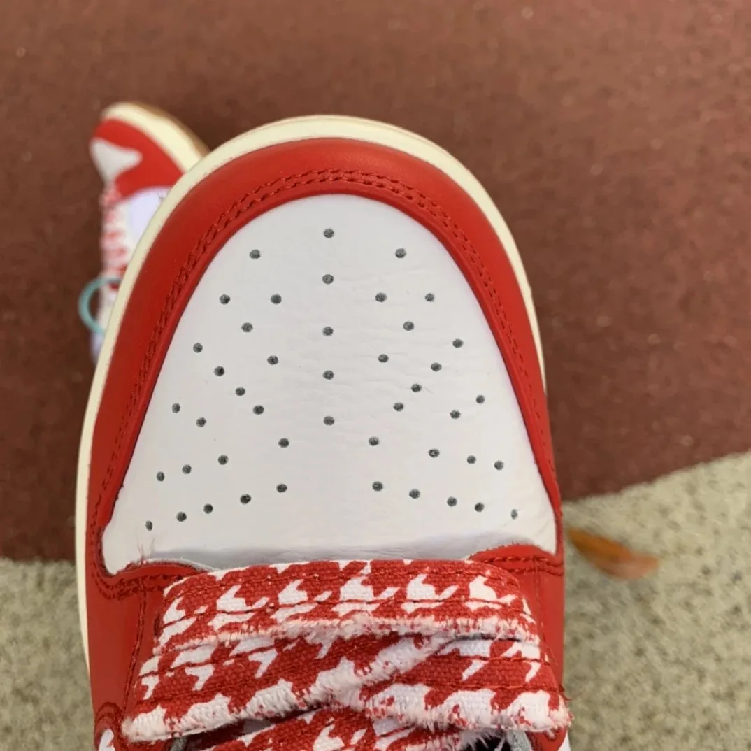 Nike Dunk Low SB Habibi Top Sneakers — photo 7