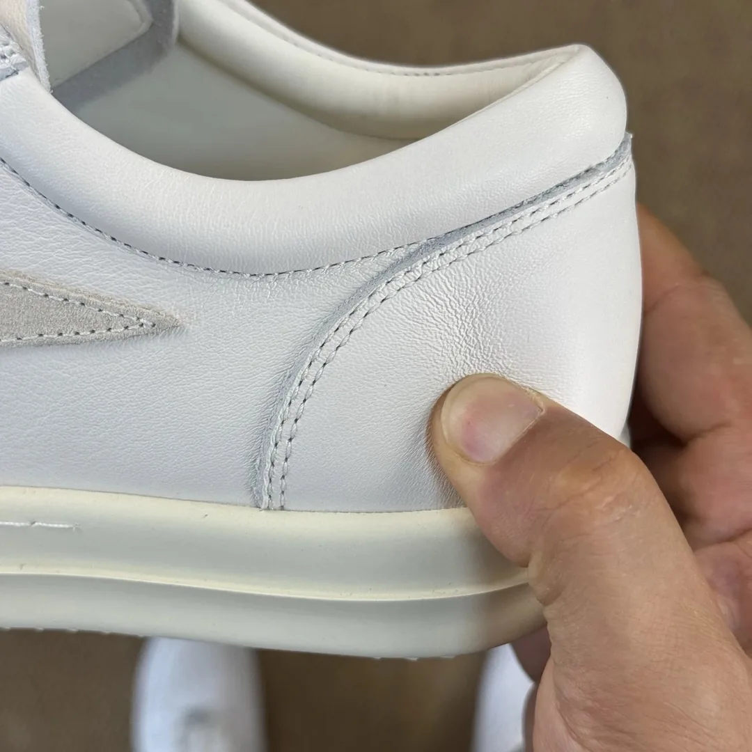 Rick Owens DRKSHDW Low White Sneakers — Photo 4