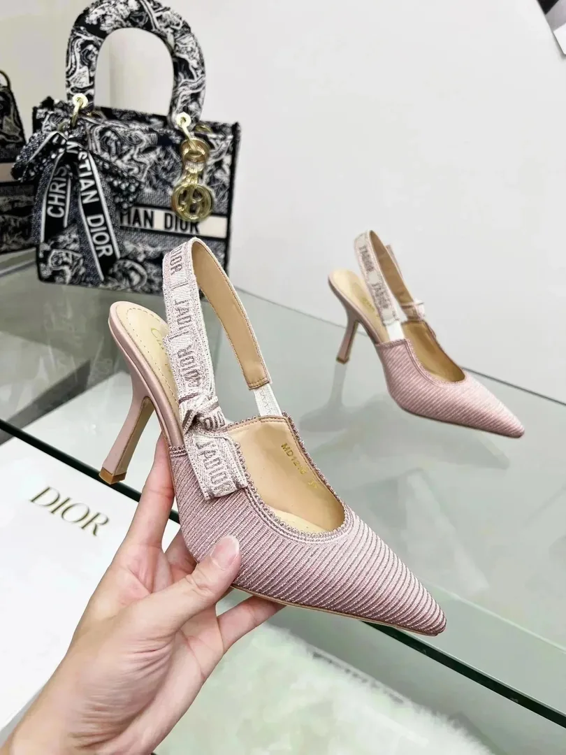 High Heels — Photo 5
