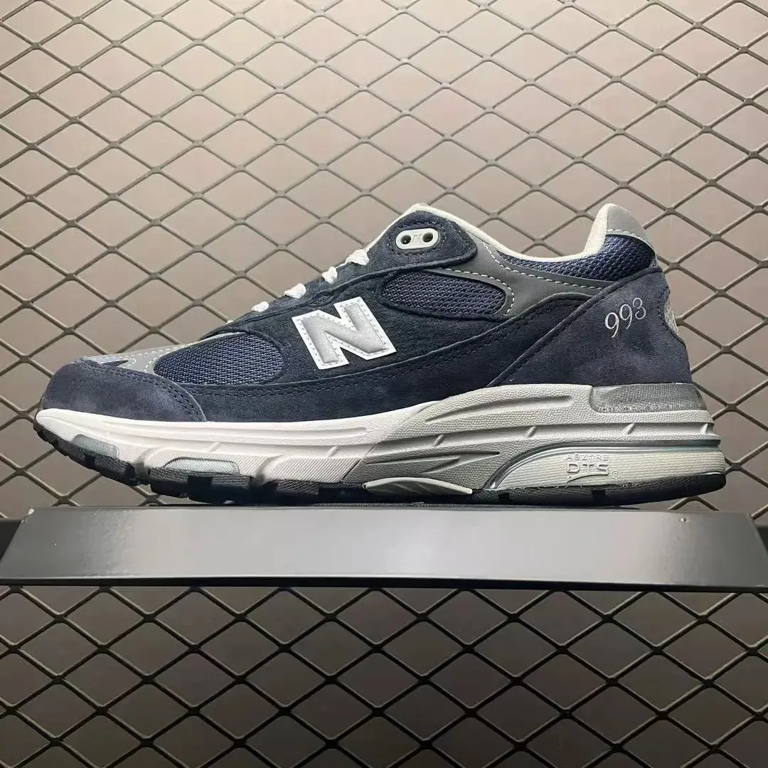 New Balance Grey Retro Sneakers — photo 12