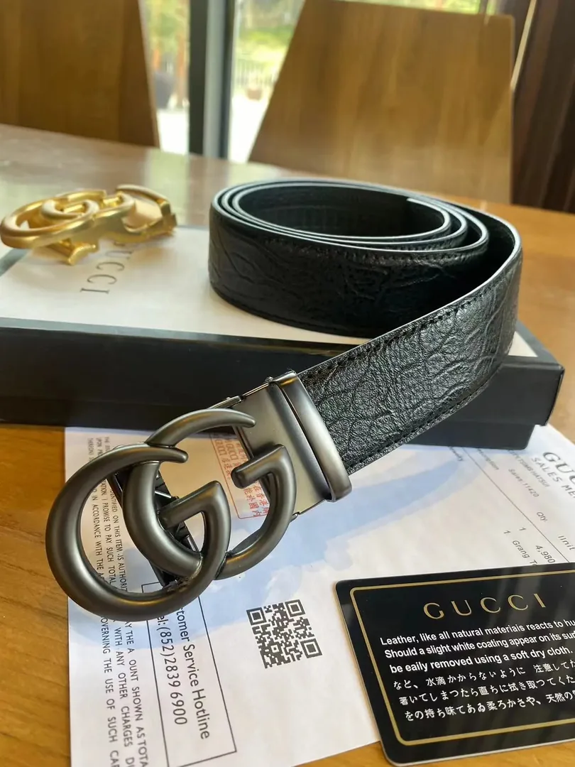 Gucci GG Buckle Leather Belt
