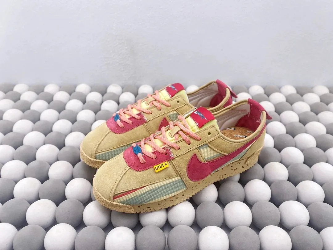 Nike Cortez Union LA Beige — Photo 2