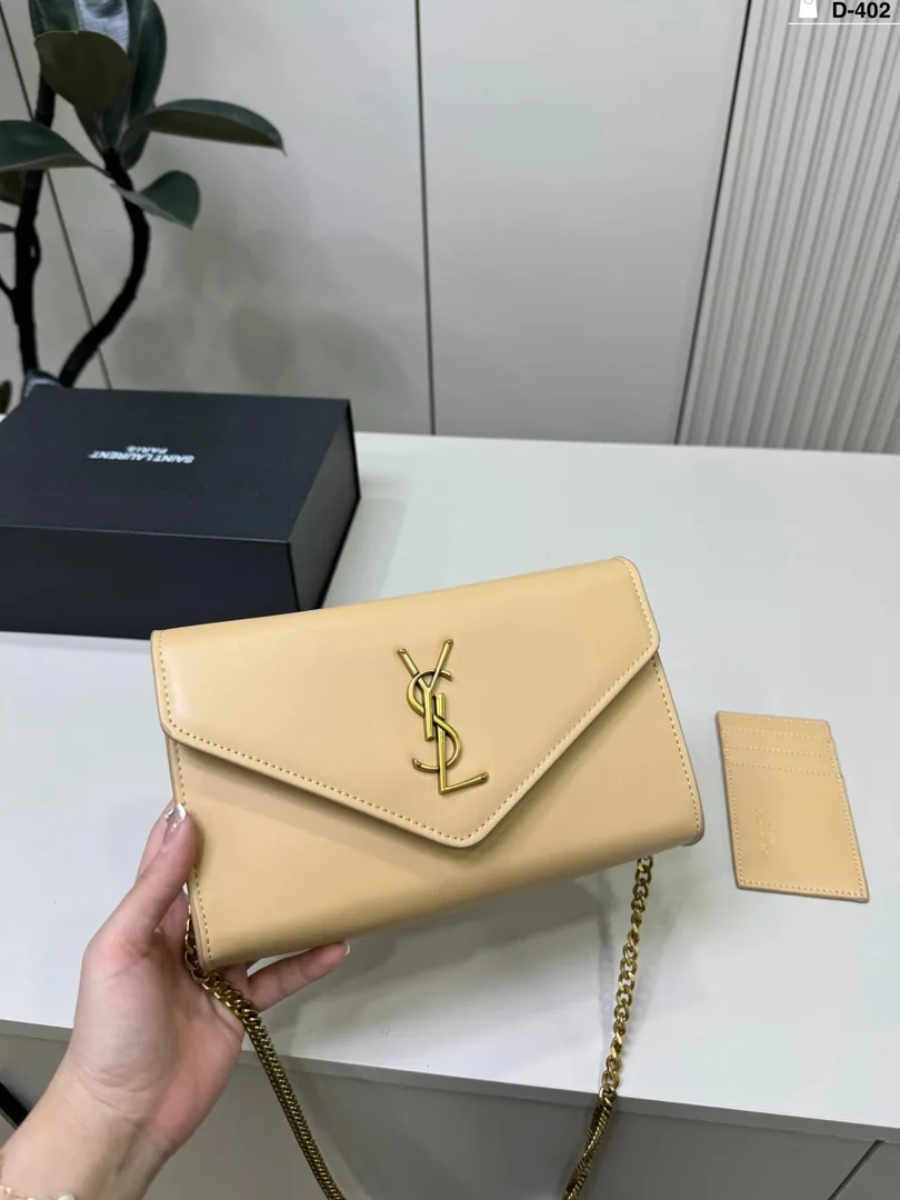 YSL Le Cassandre Envelope Bag — photo 4