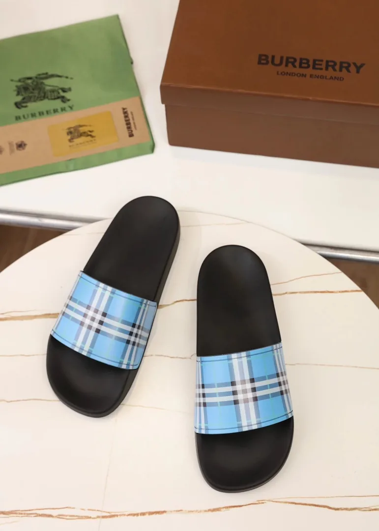 Burberry Slides — QC