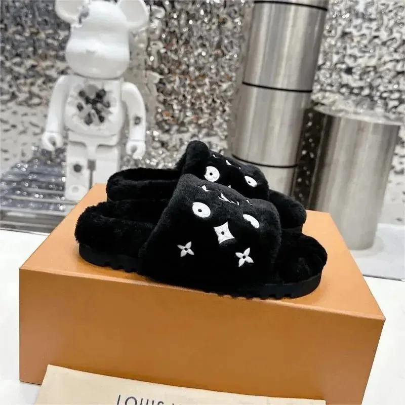 Louis Vuitton Paseo Flat Comfort Mule Sneakers