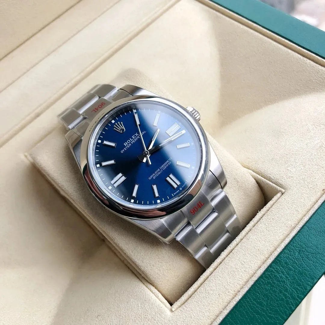 Rolex Oyster Perpetual Watch — photo 9
