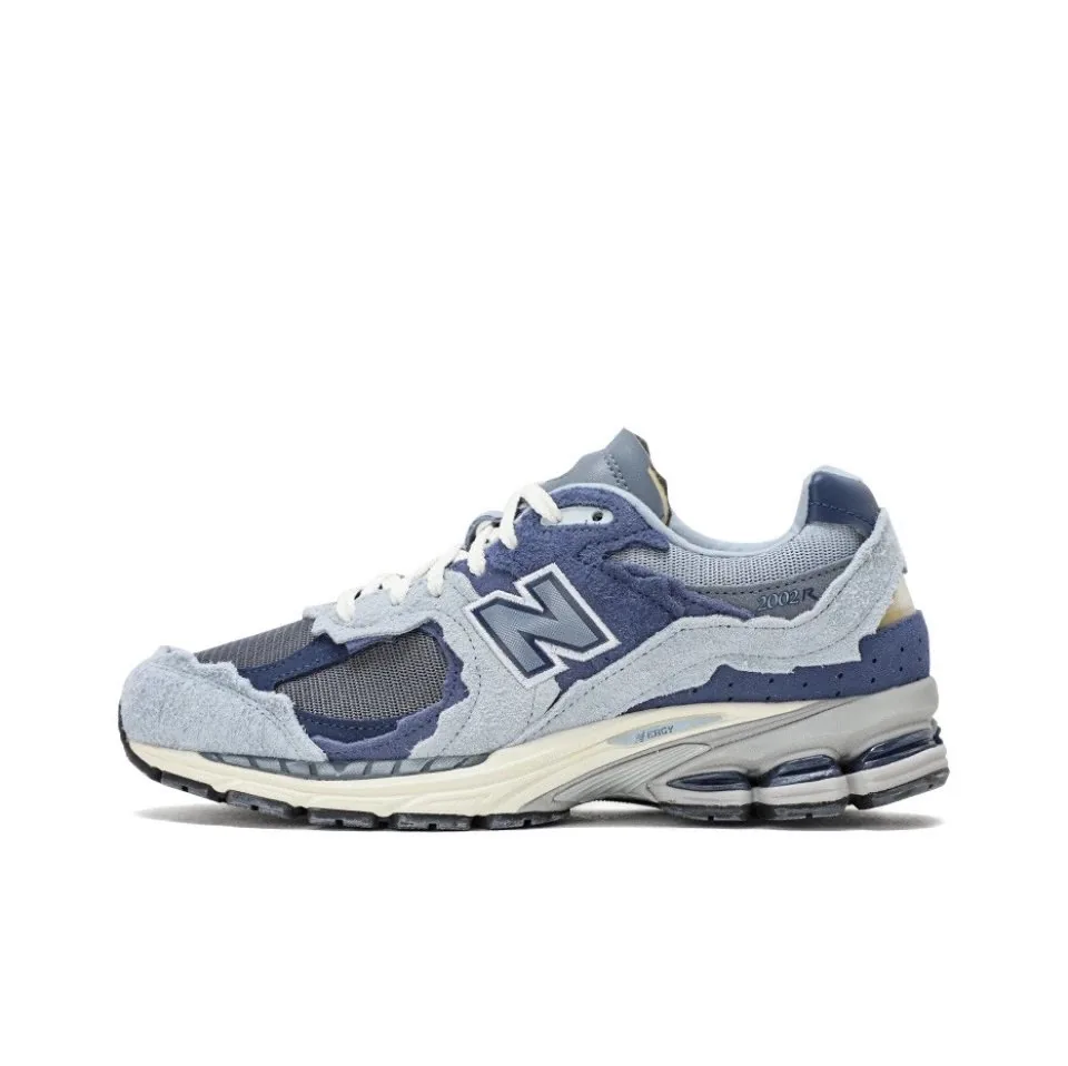 New Balance 2002 Sneakers — QC