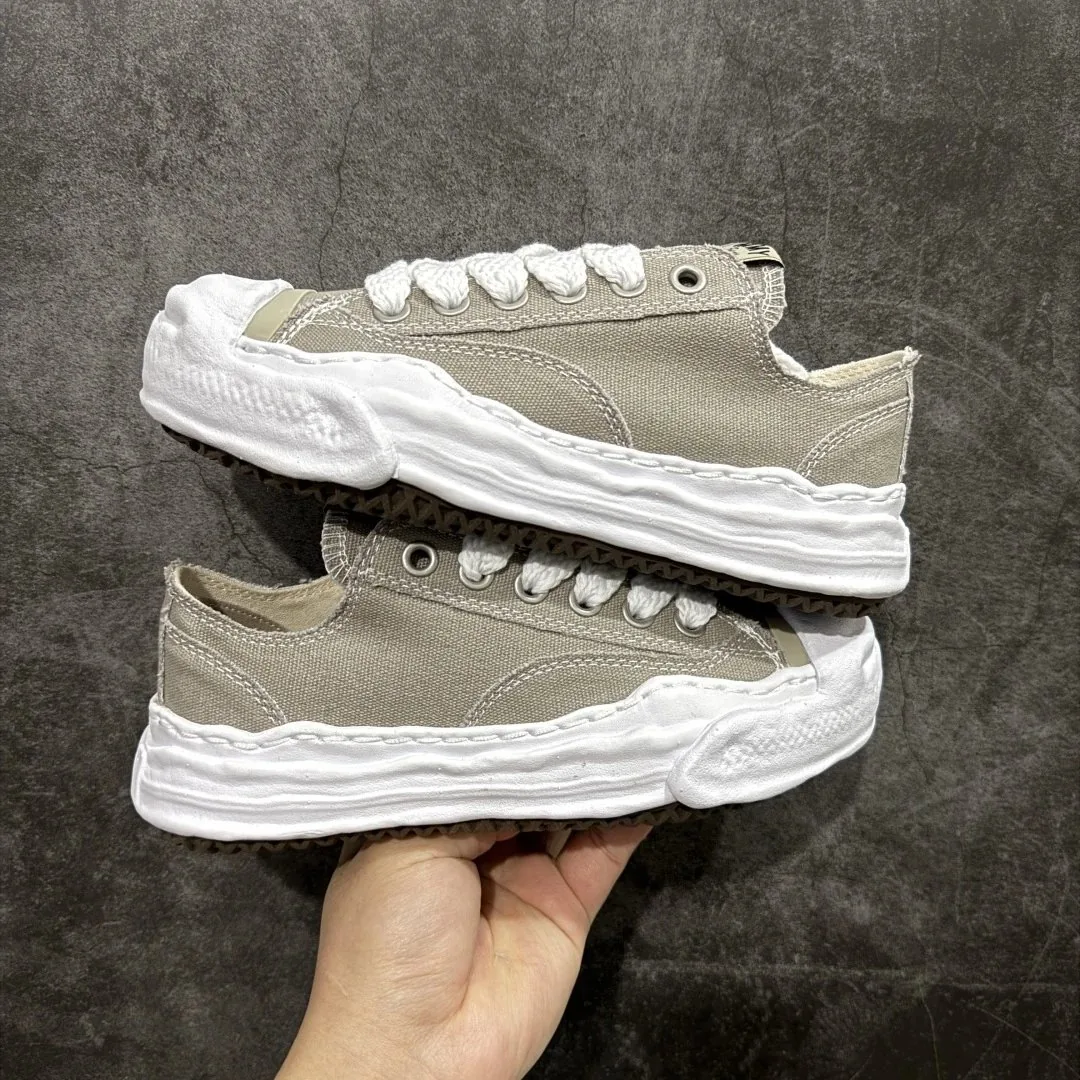 Maison Mihara Yasuhiro White Black Melting-Sole Sneakers — Photo 9