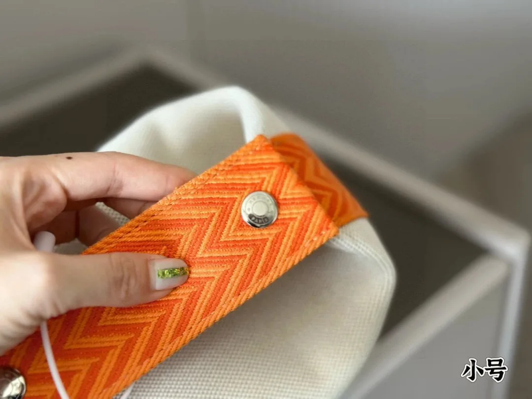 Hermes Leather Toiletry Pouch — QC