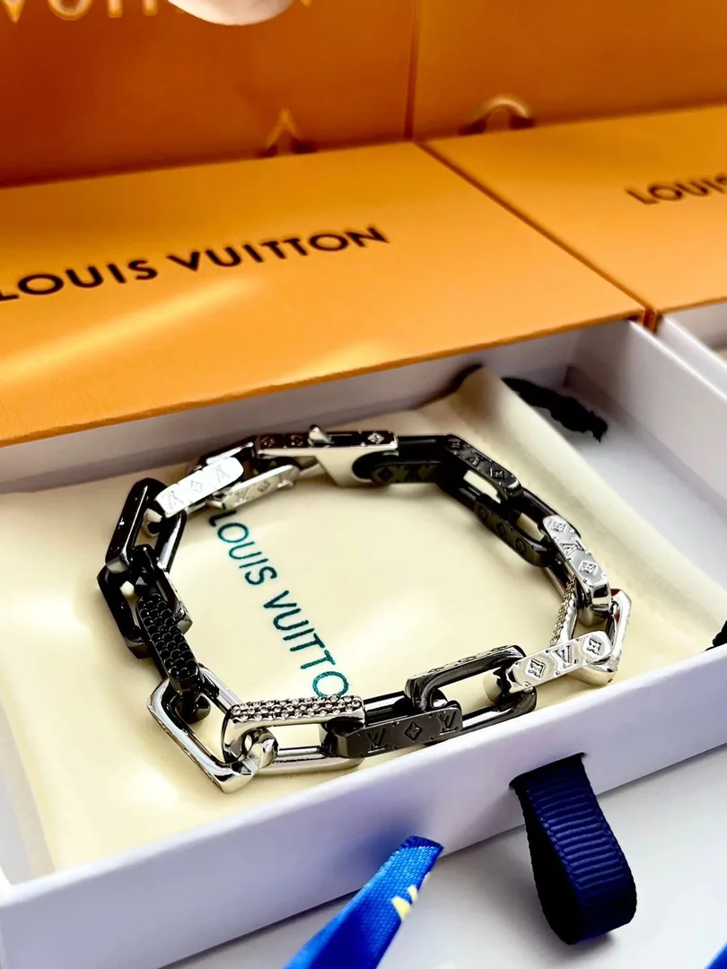 Bracelet — Photo 11