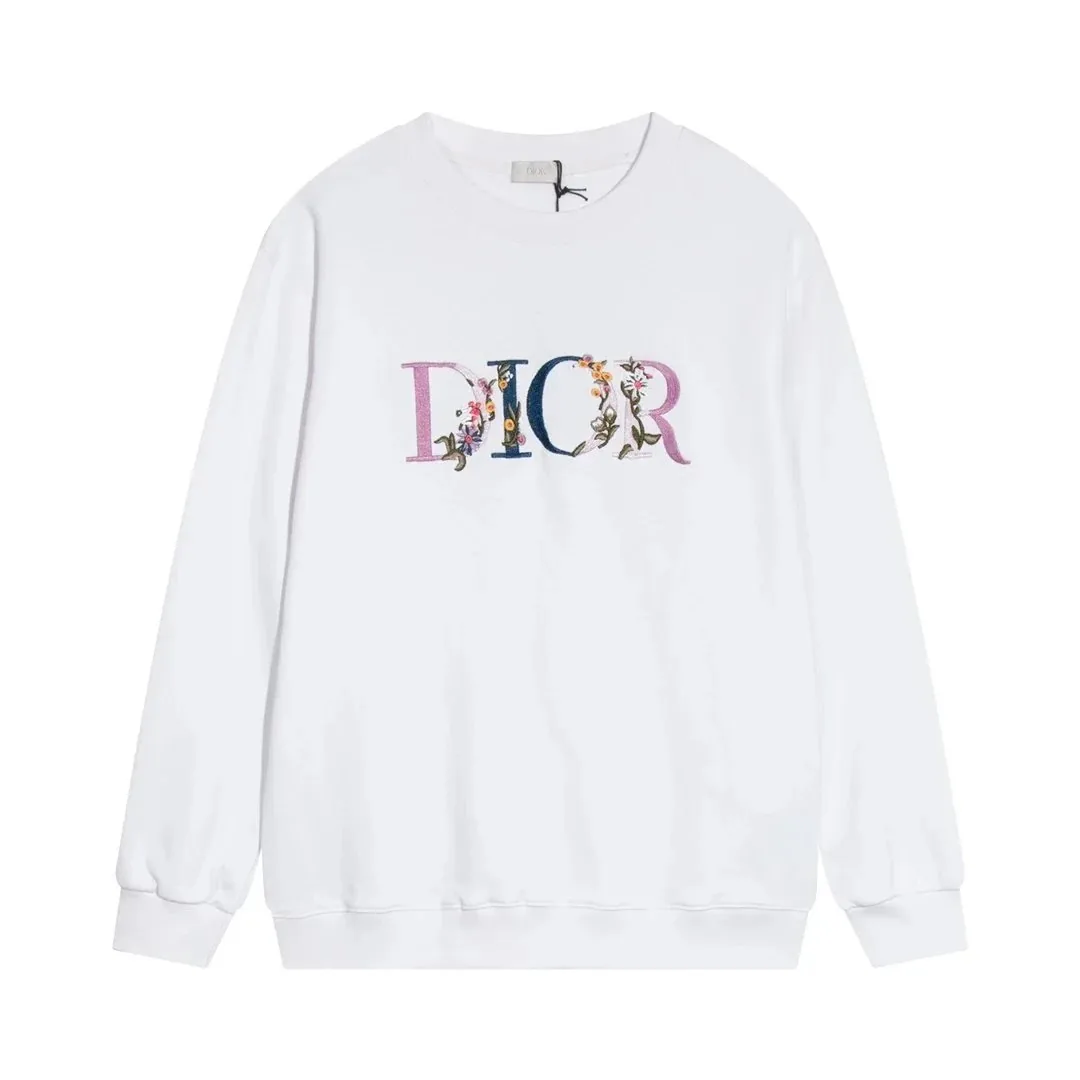 Long-Sleeve Tee — Photo 12