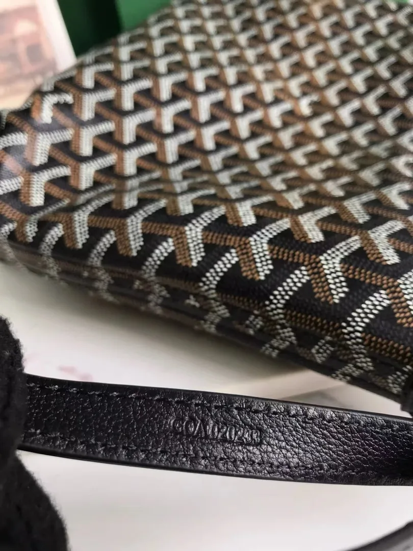 Goyard Conti Pouch — QC