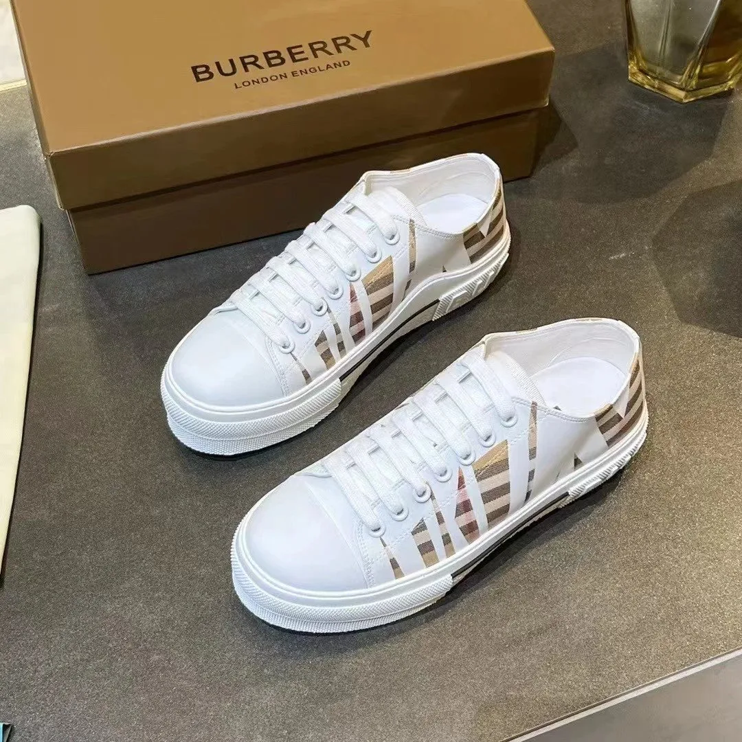 Burberry White Plain Low-Top Sneakers — Photo 15