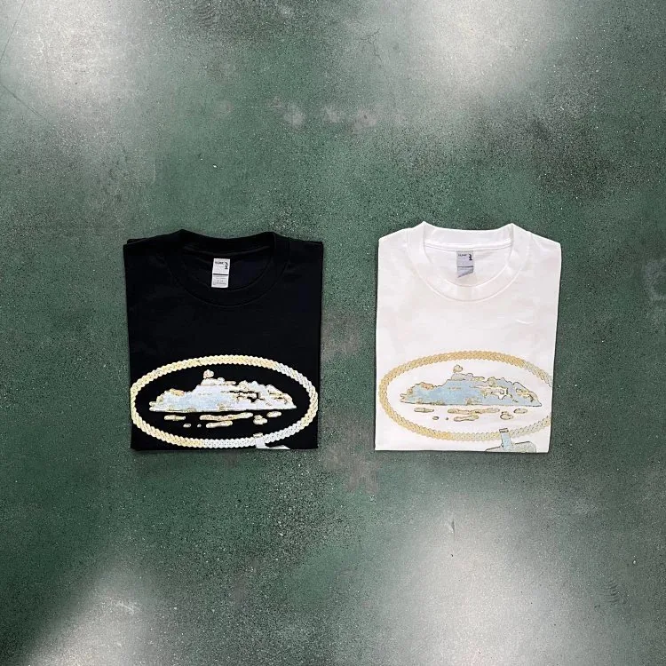 Necklace Graphic T-Shirt