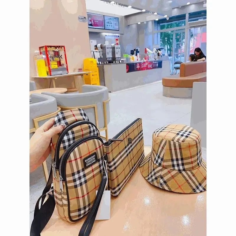 Burberry Vintage Check Crossbody Bag Bucket Hat Set