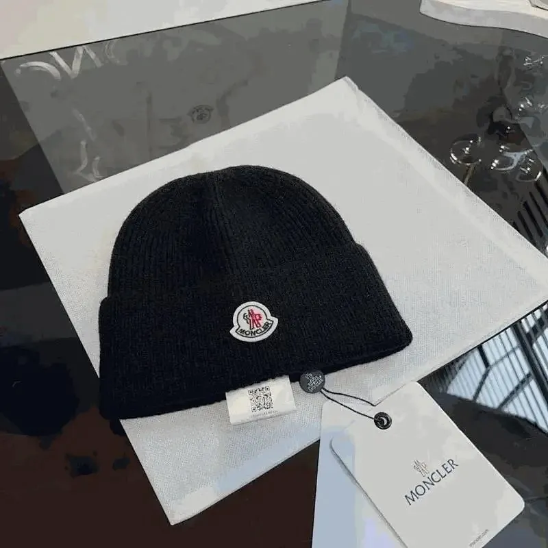 Moncler Logo Patch Knit Beanie