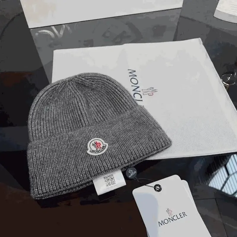 Moncler Logo Patch Ribbed Beanie