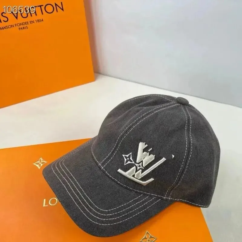 Louis Vuitton LV Logo Baseball Cap Grey