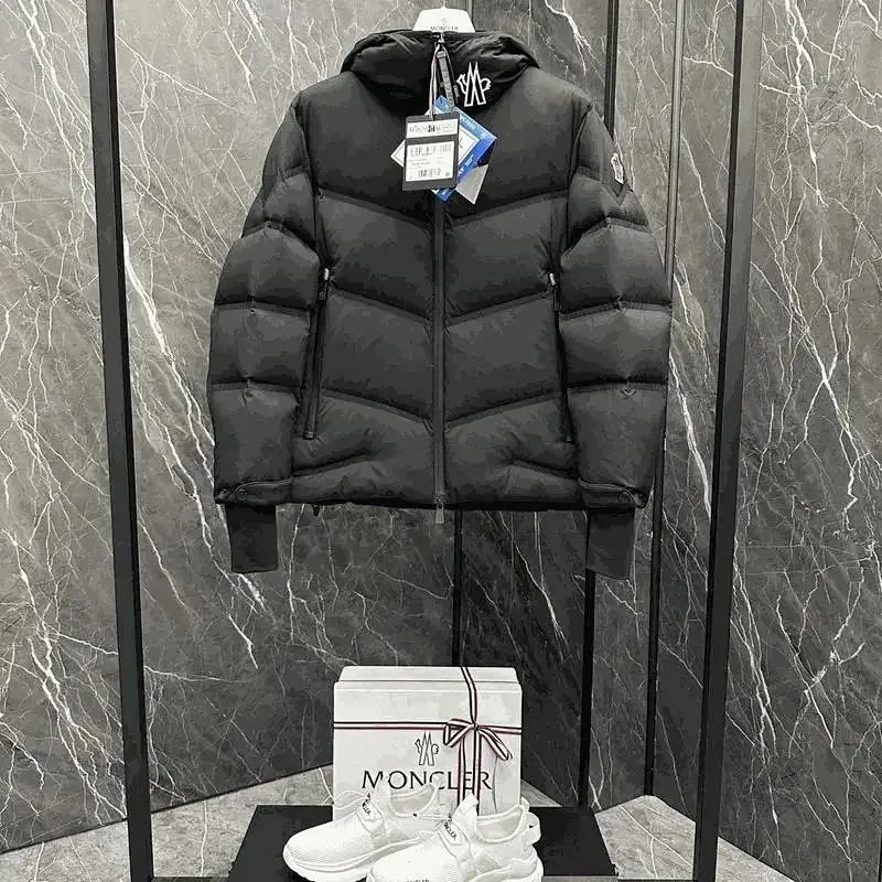Moncler Down Puffer Jacket Black