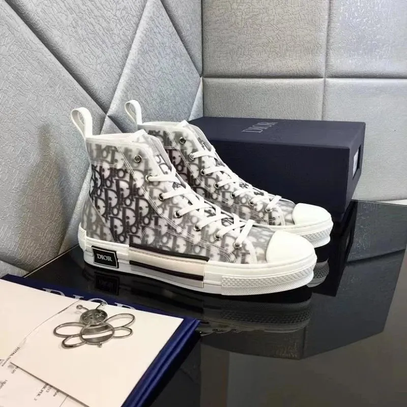Off-White Sneakers