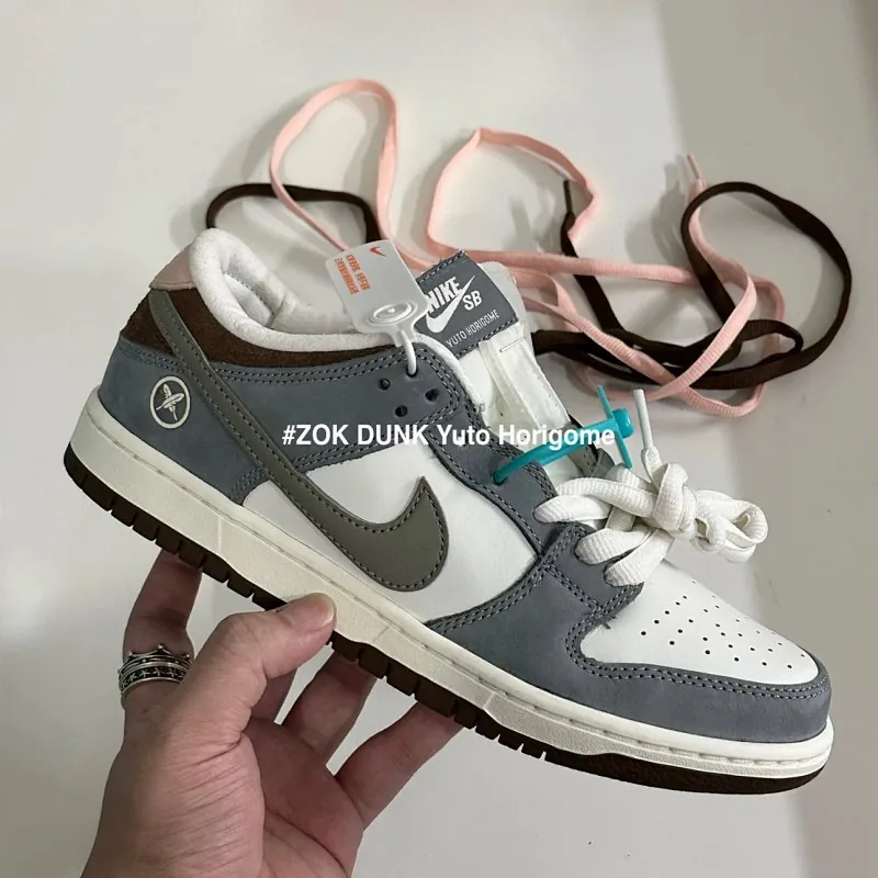 Nike Dunk Low Sneakers