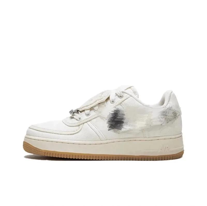 Nike Air Force 1 Sneakers