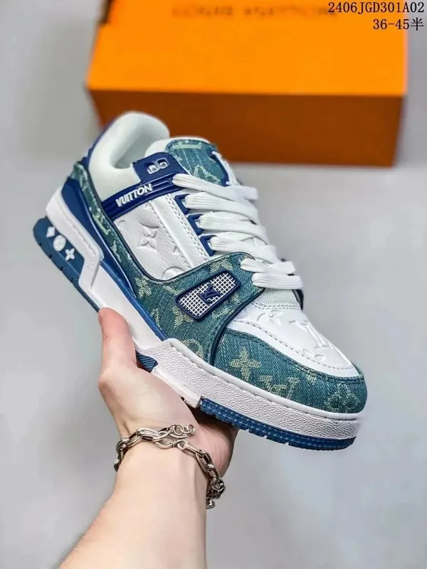 Louis Vuitton LV Trainer Sneakers