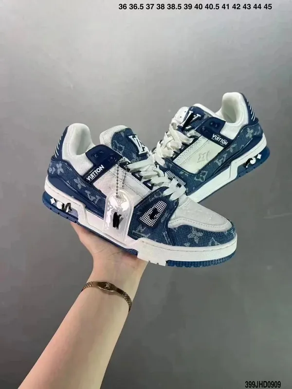 Louis Vuitton LV Trainer Sneakers
