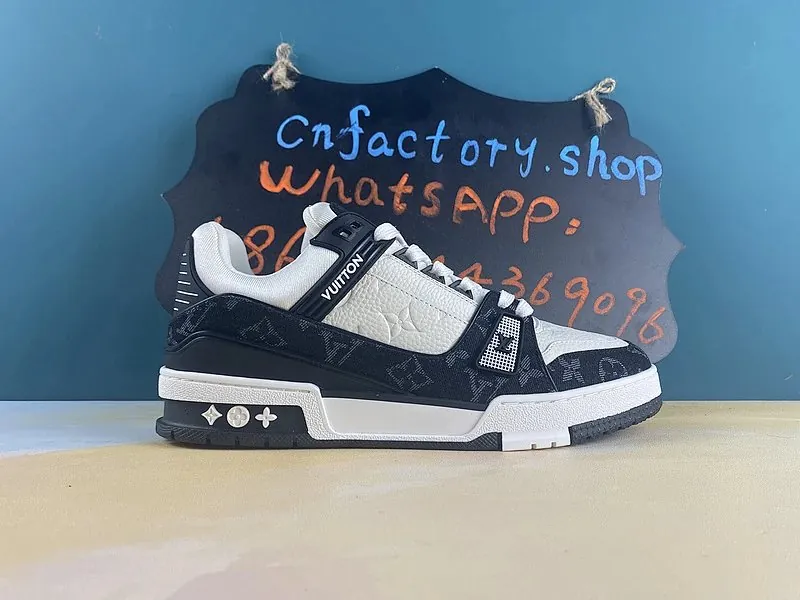 Louis Vuitton LV Trainer Sneakers