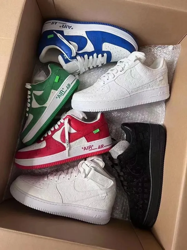 Nike Air Force 1 Sneakers