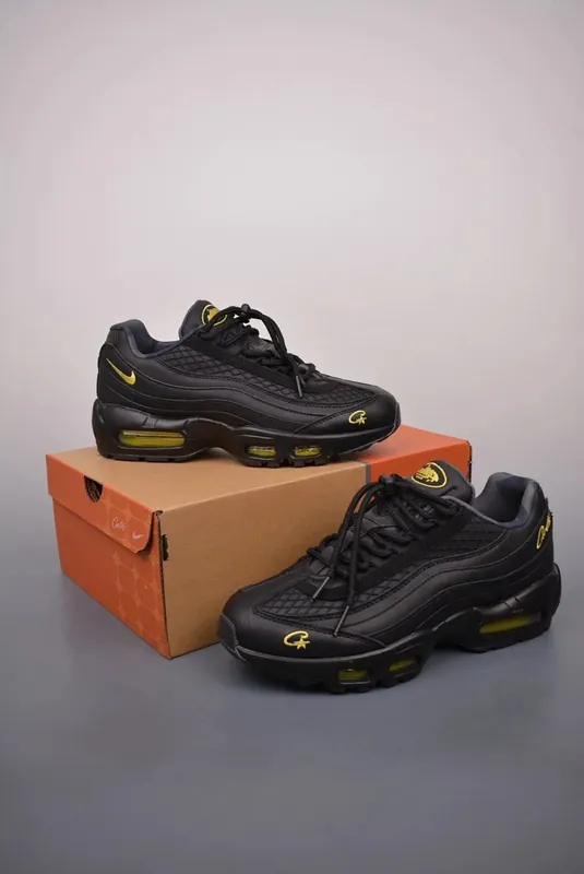 Nike Air Max 95 Sneakers